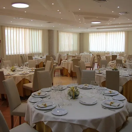 Hotel Giardini Al Lago 3*